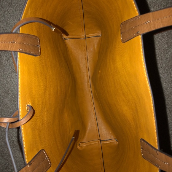 Striped Purse - Picture 3 of 3